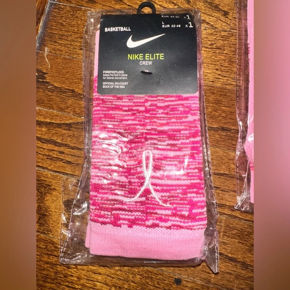 Nike Elite Crew NBA Basketball Sock Pink Breast Cancer - NEW - MENS LARGE